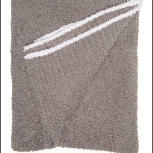 BAREFOOT DREAMS CozyChic Contrast Tip Throw Blanket New - Picture 4 of 8